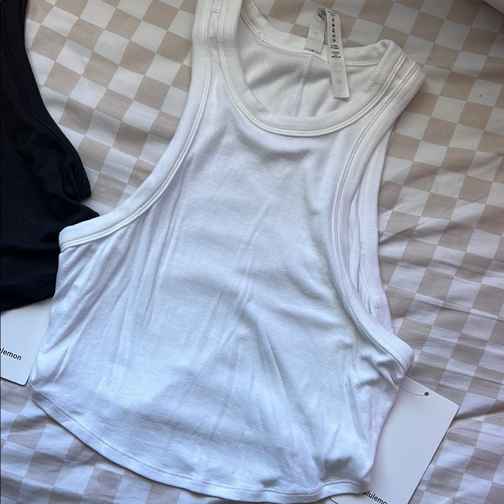Lululemon Bundle - Picture 3 of 3